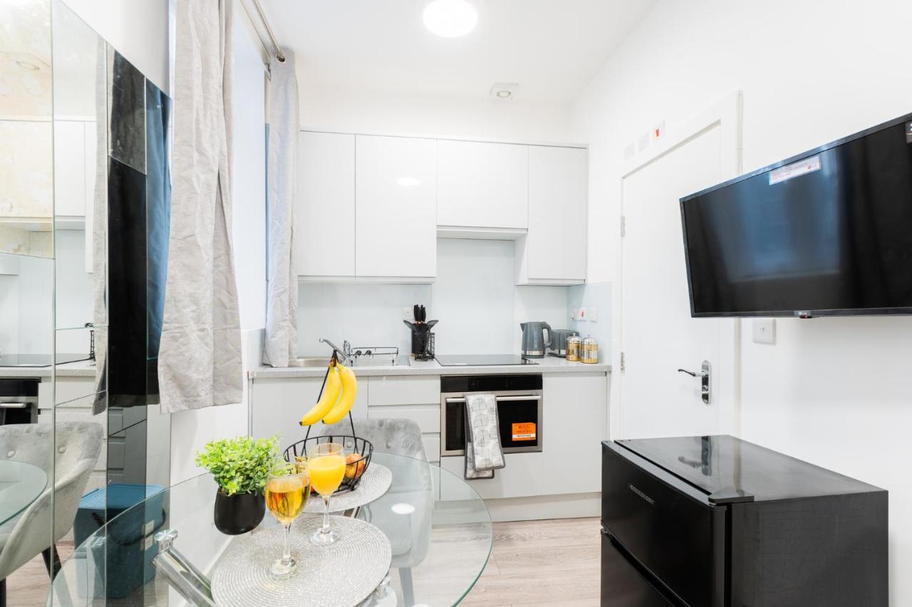 Large Studio Apartment 30 Mins To Oxford Street Londres Exterior foto